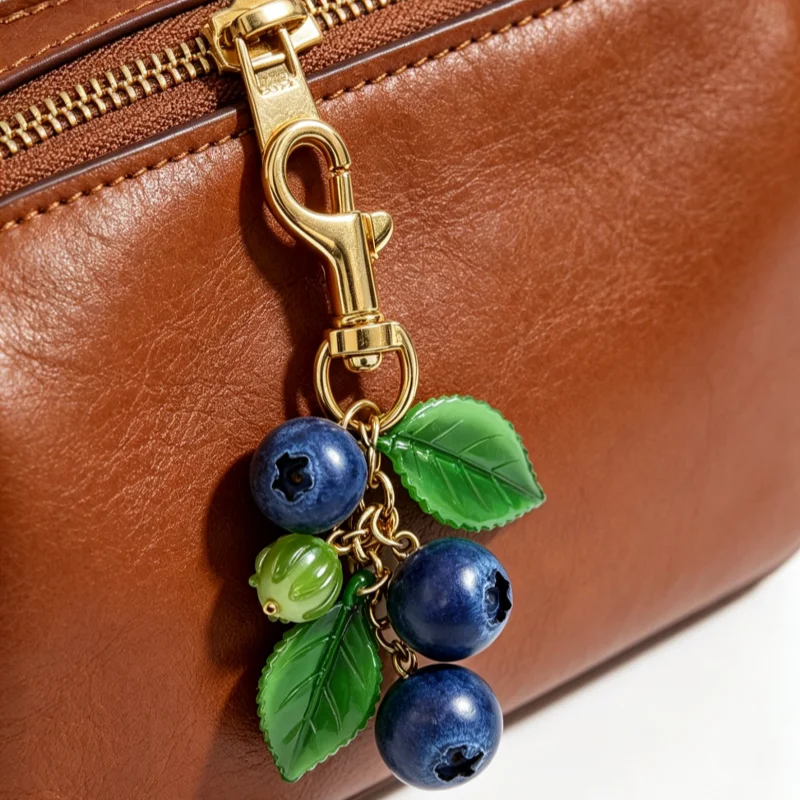 Women'S Young Bags - Llavero de resina con forma de
