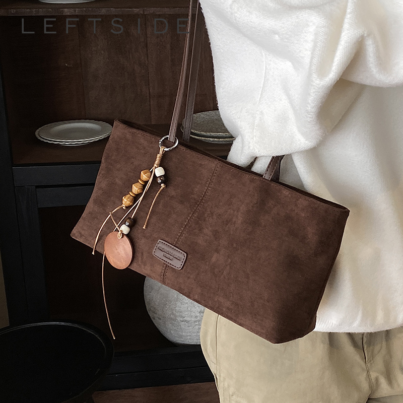 Women Bags 2026 Trends - Bolso de Hombro Retro de Gamuza